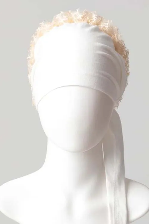 Dantel Topuzlu Önü Dikişli Bone -Ekru