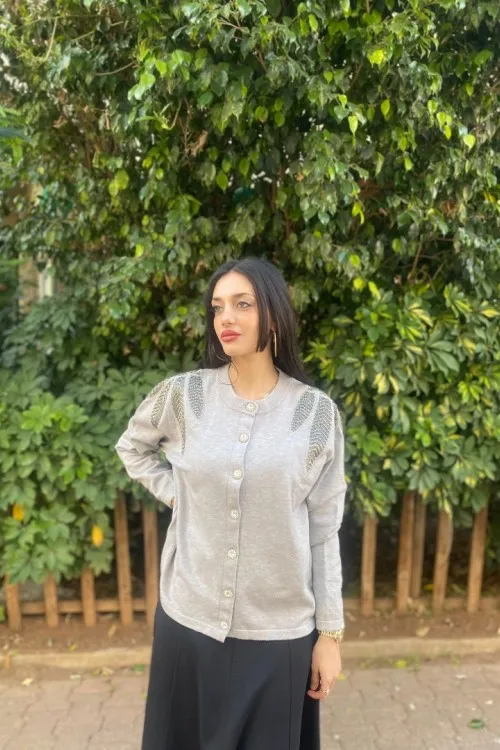 Uzun Kollu Gri Ceket 